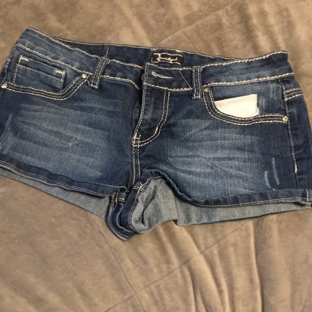 Booty shorts - Picture 2 of 5